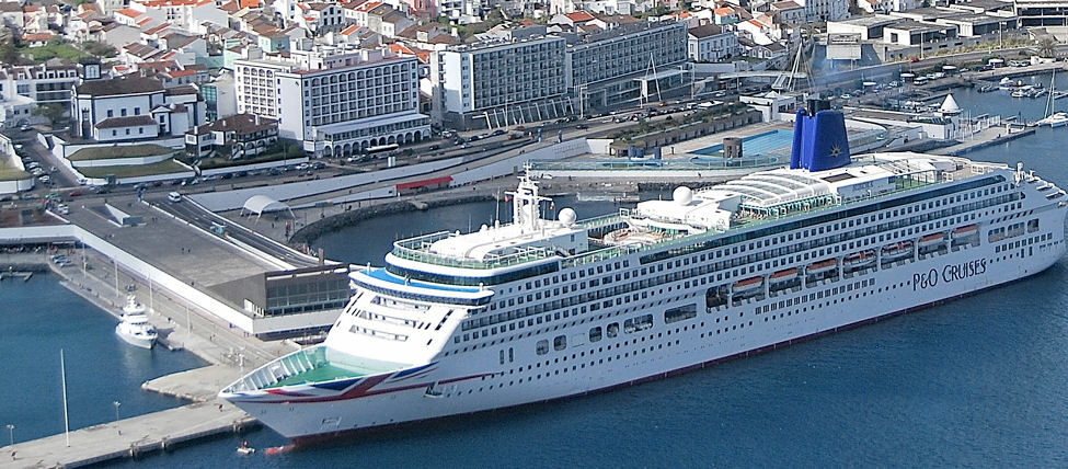 autóbérlés Ponta Delgada repülőtér